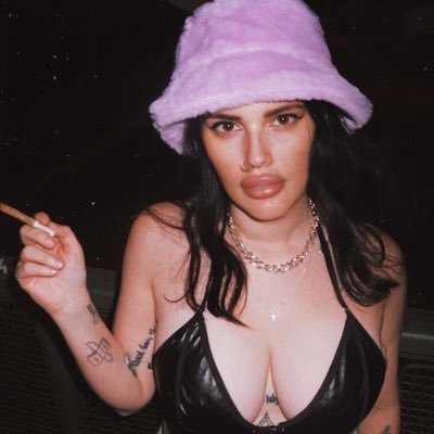 Mona Peaches: Biography, Age, Career & Net Worth (2026)