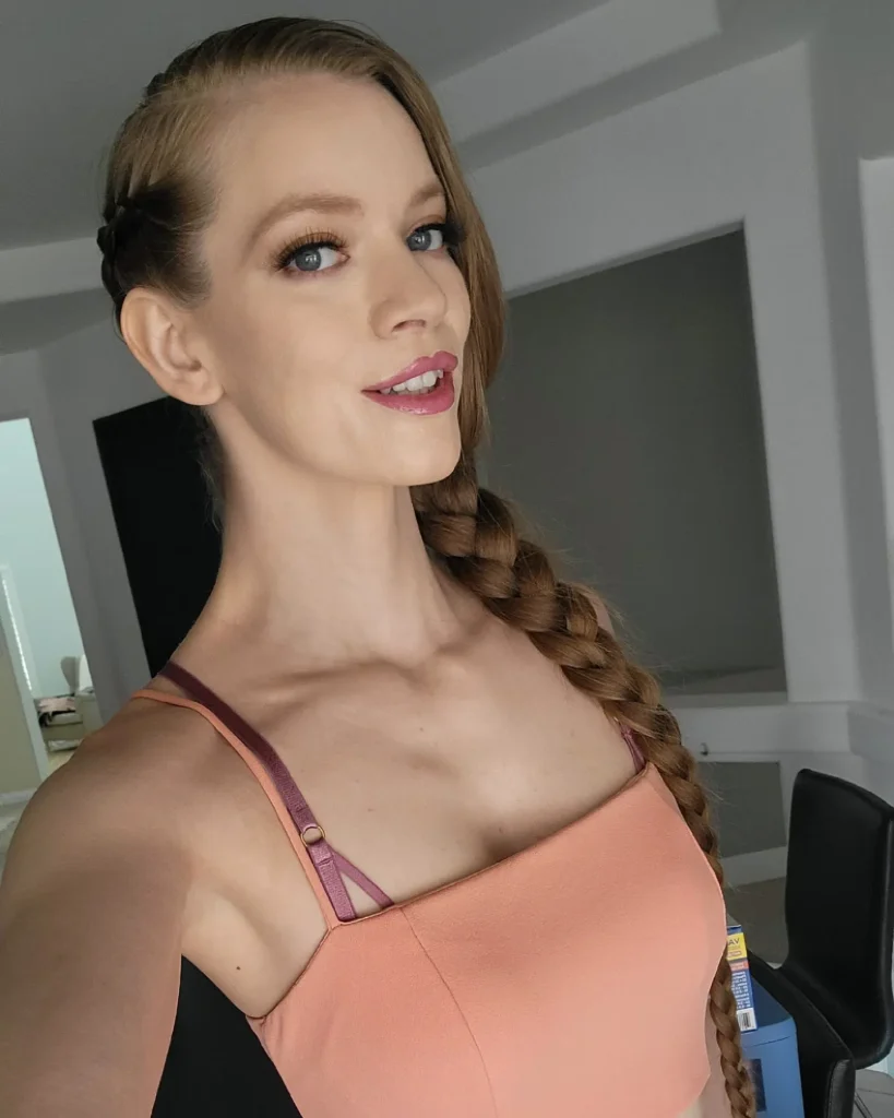 Who Is Erin Everheart? Biography, Age, Career & Net Worth